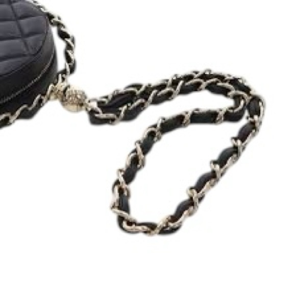 Chanel  Lambskin Quilted Chain Round Mini Clutch Black - Picture 10 of 16